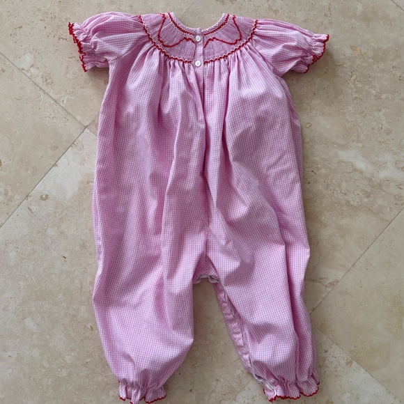 Petit Bebe Heart Smocked Romper - Picture 2 of 3